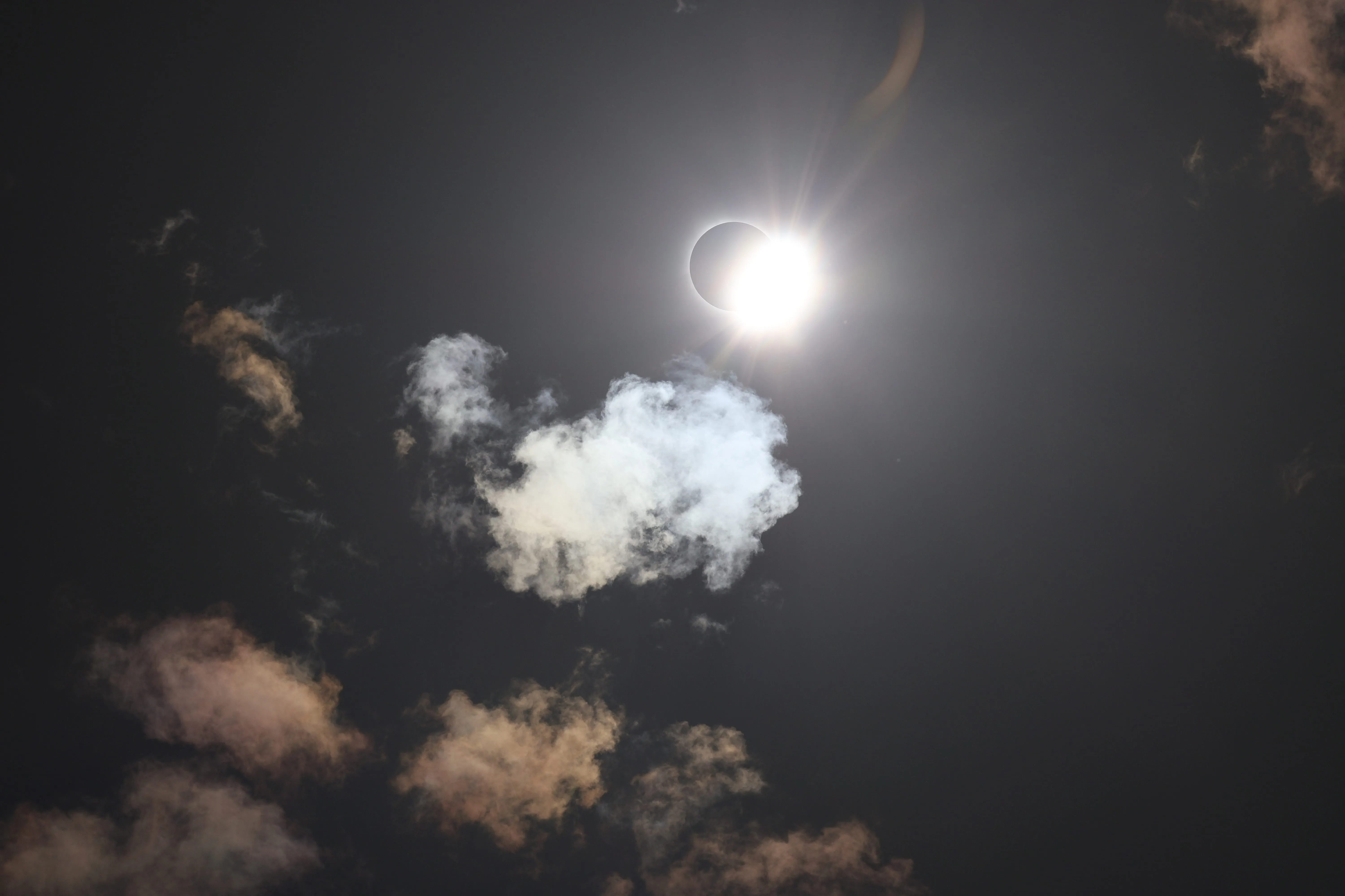 Texas solar eclipse - diamond ring effect